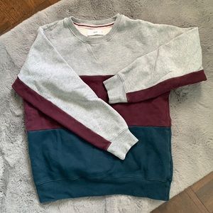 Aritzia TNA Crewneck • XS